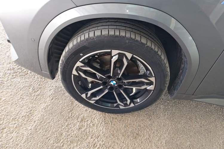 Used BMW X2 2024 sDrive25i M Sport Package Left Front Wheel Hub