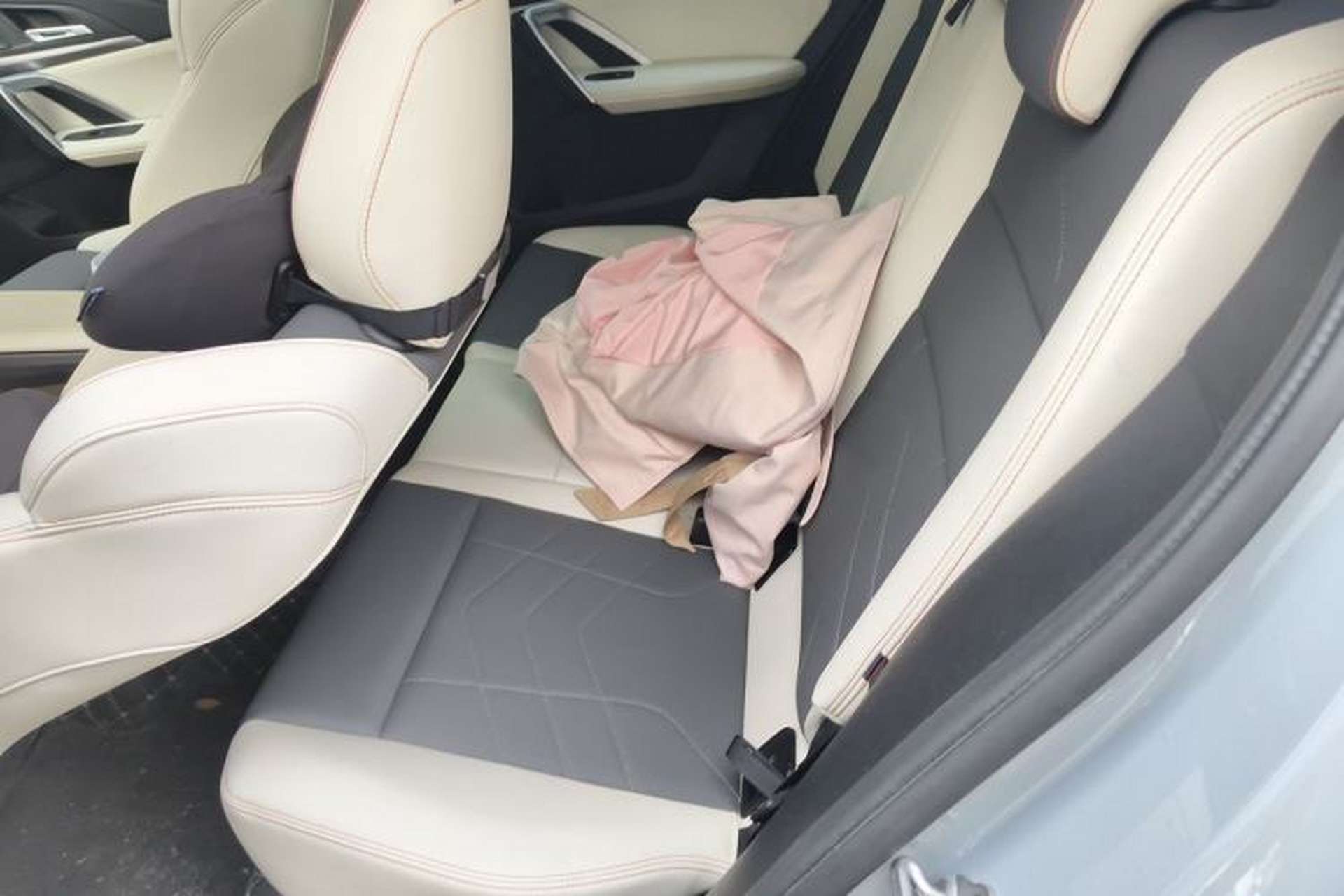 Used BMW X2 2024 sDrive25i M Sport Package Left Rear Seat