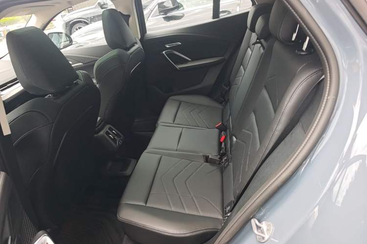 Used BMW X2 2024 sDrive25i M Sport Package Left Rear Seat