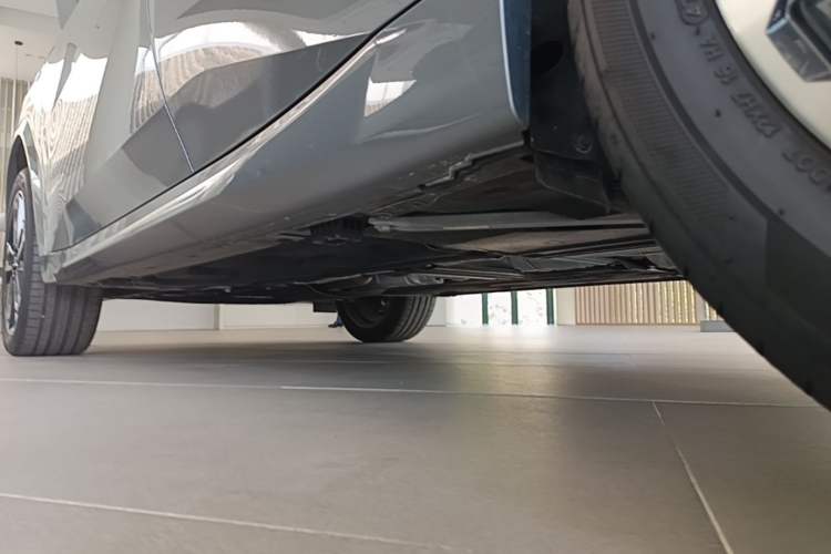 Used BMW X2 2024 sDrive25i M Sport Package Left Side Sill