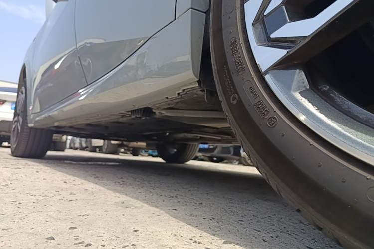 Used BMW X2 2024 sDrive25i M Sport Package Left Side Sill