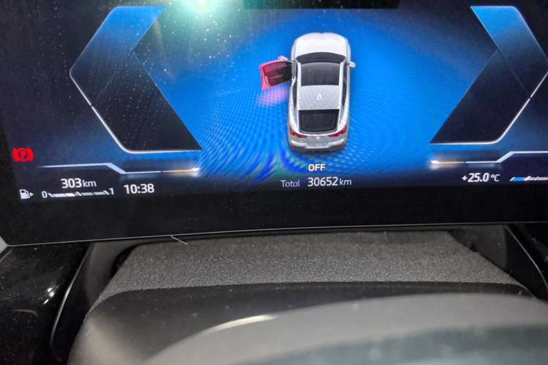 Used BMW X2 2024 sDrive25i M Sport Package Odometer Close Up