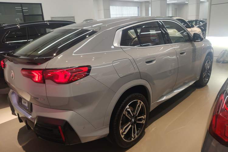Used BMW X2 2024 sDrive25i M Sport Package Rear Right 45 Deg
