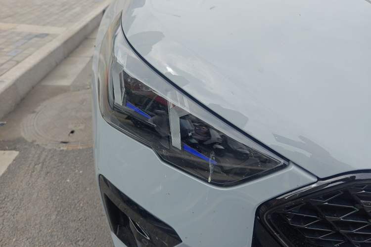 Used BMW X2 2024 xDrive25i M Sport Night Edition package Right Front Headlight