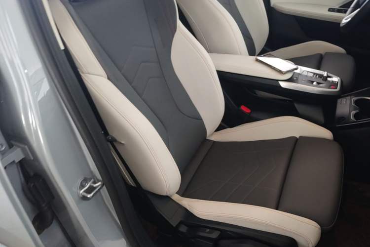 Used BMW X2 2024 sDrive25i M Sport Package Right Front Seat