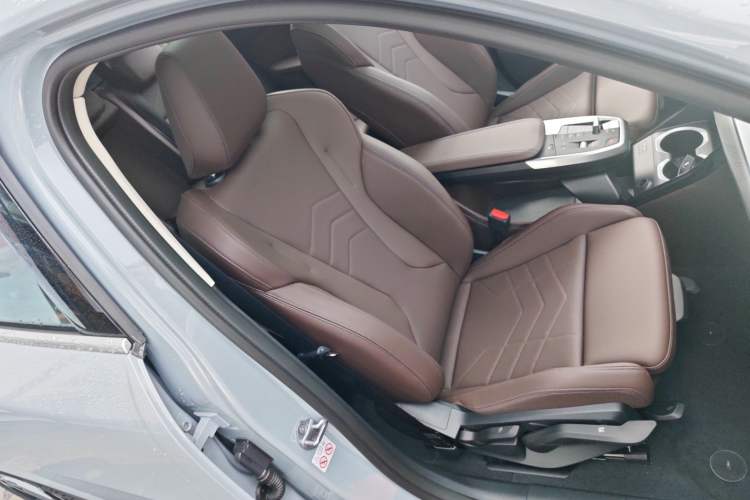 Used BMW X2 2024 sDrive25i M Sport Package Right Front Seat