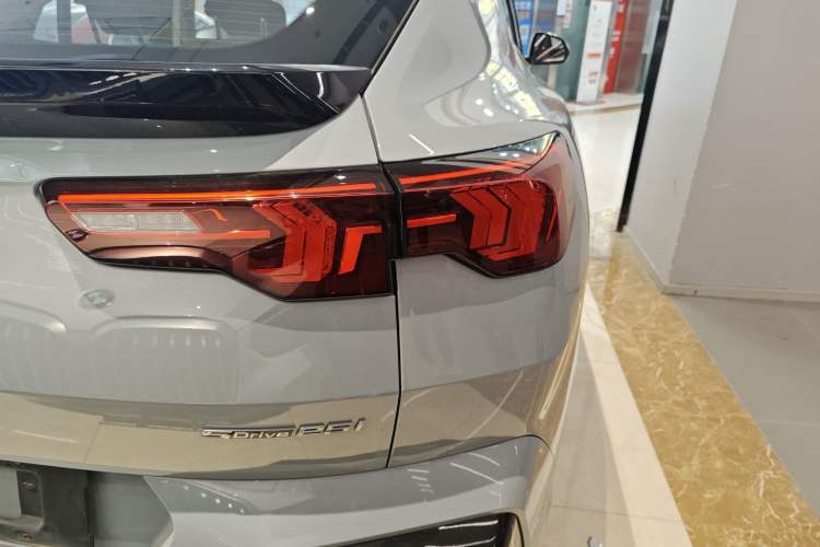 Used BMW X2 2024 sDrive25i M Sport Package Right Rear Taillight