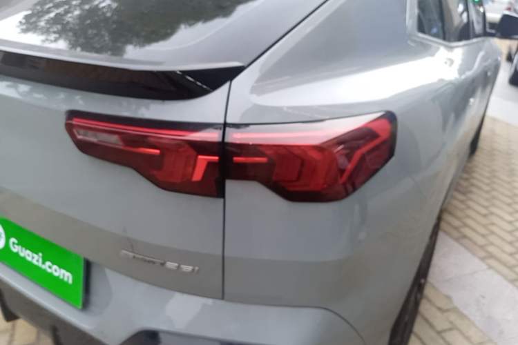 Used BMW X2 2024 sDrive25i M Sport Package Right Rear Taillight
