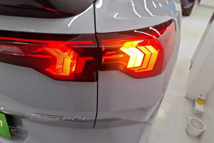 Used BMW X2 2024 sDrive25i M Sport Package Right Rear Taillight