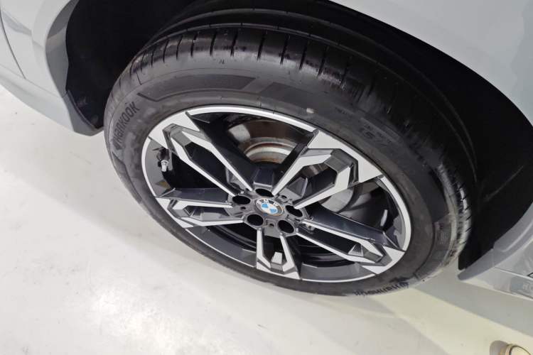 Used BMW X2 2024 sDrive25i M Sport Package Right Rear Wheel Hub
