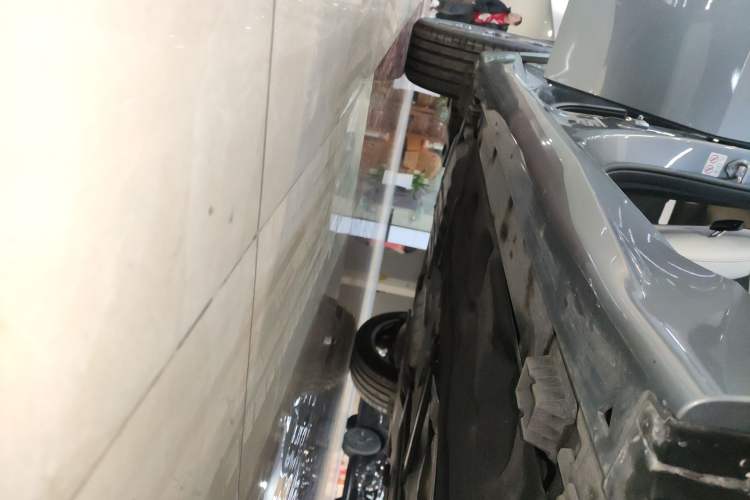 Used BMW X2 2024 sDrive25i M Sport Package Right Side Sill