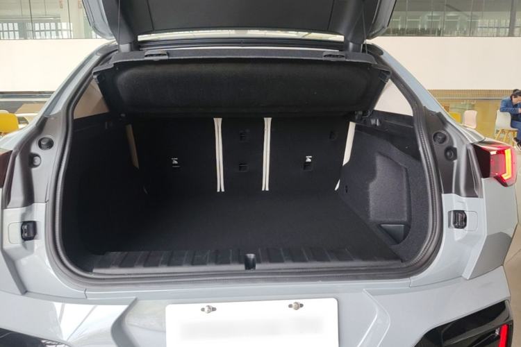 Used BMW X2 2024 sDrive25i M Sport Package Trunk