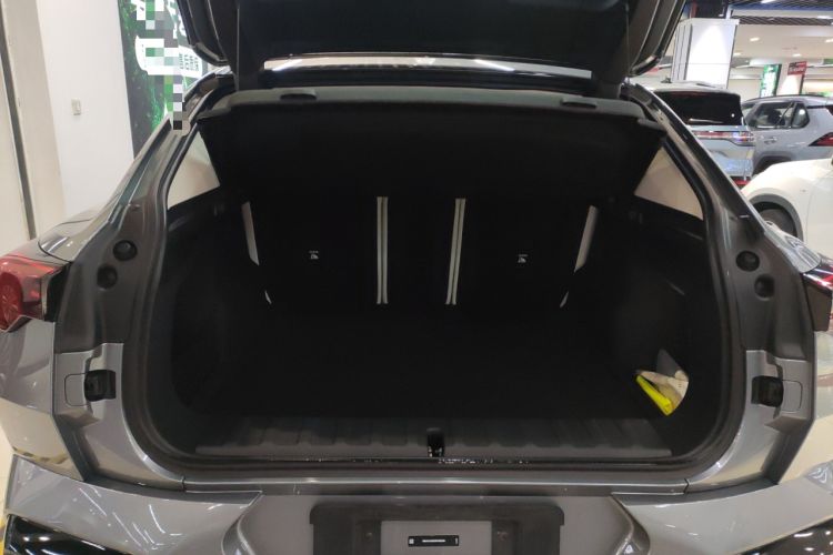 Used BMW X2 2024 sDrive25i M Sport Package Trunk