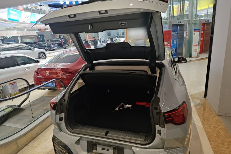 Used BMW X2 2024 sDrive25i M Sport Package Trunk