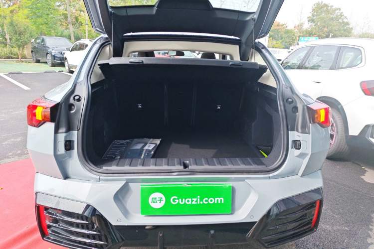 Used BMW X2 2024 sDrive25i M Sport Package Trunk