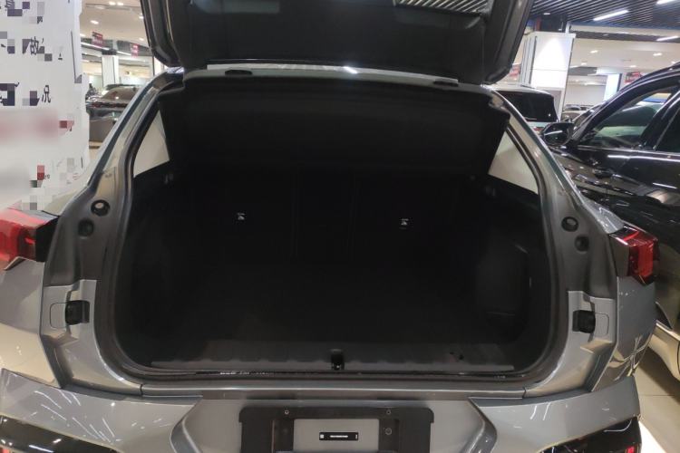 Used BMW X2 2024 sDrive25i M Sport Package Trunk
