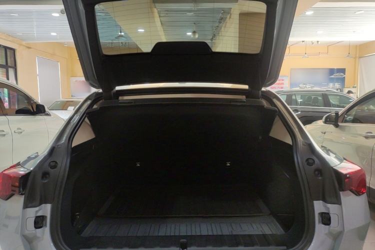 Used BMW X2 2024 sDrive25i M Sport Package Trunk