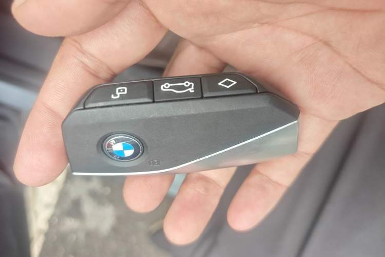 Used BMW X2 2024 sDrive25i M Sport Package Vehicle Key