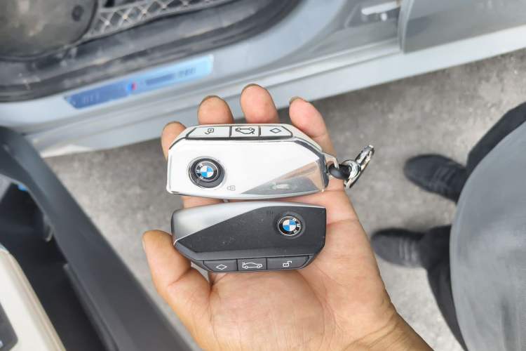 Used BMW X2 2024 sDrive25i M Sport Package Vehicle Key