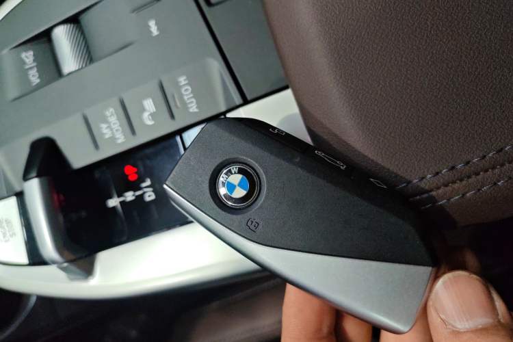 Used BMW X2 2024 sDrive25i M Sport Package Vehicle Key