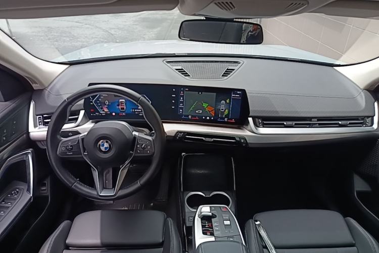 Used BMW X2 2024 sDrive25i M Sport Package Center Console