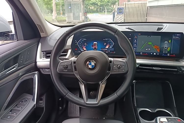 Used BMW X2 2024 sDrive25i M Sport Package Steering Wheel