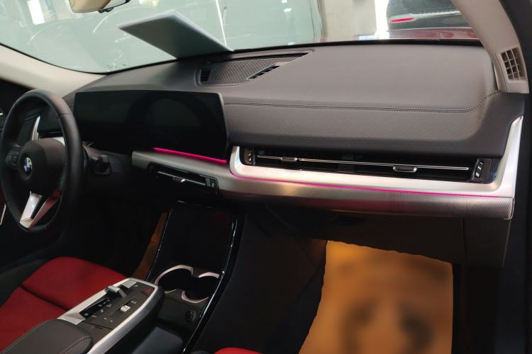 Used BMW X2 2024 sDrive25i M Sport Package Center Console