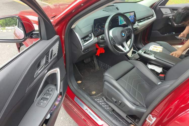 Used BMW X2 2024 sDrive25i M Sport Package Driver Seat