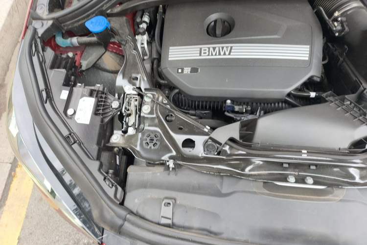 Used BMW X2 2024 sDrive25i M Sport Package Engine Bay Right