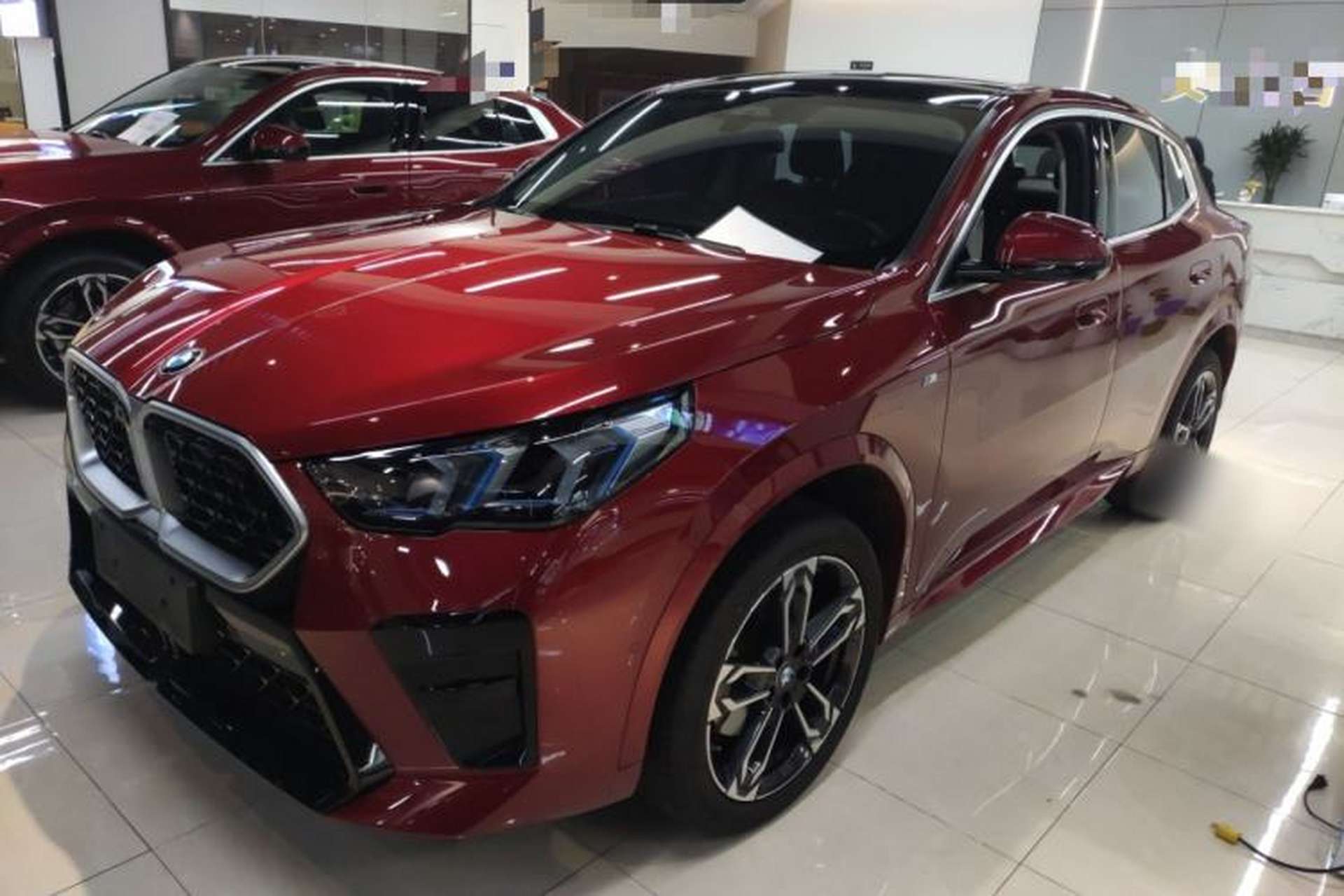 Used BMW X2 2024 sDrive25i M Sport Package Front Left 45 Deg