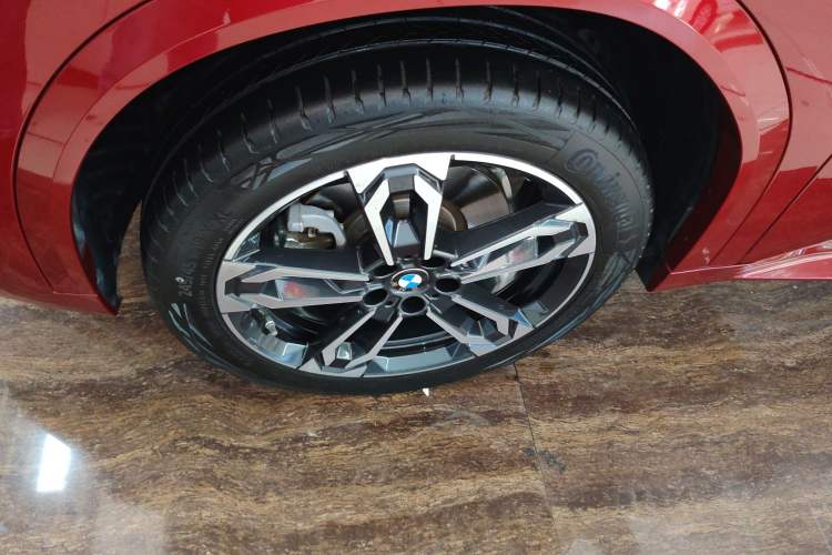 Used BMW X2 2024 sDrive25i M Sport Package Left Front Wheel Hub