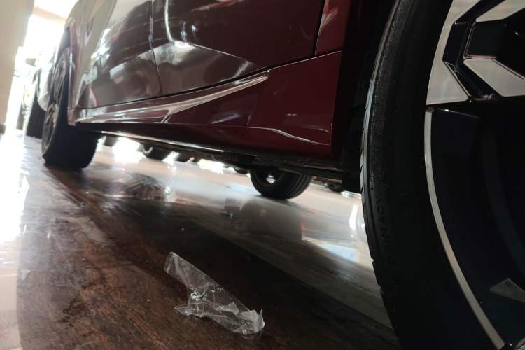 Used BMW X2 2024 sDrive25i M Sport Package Left Side Sill