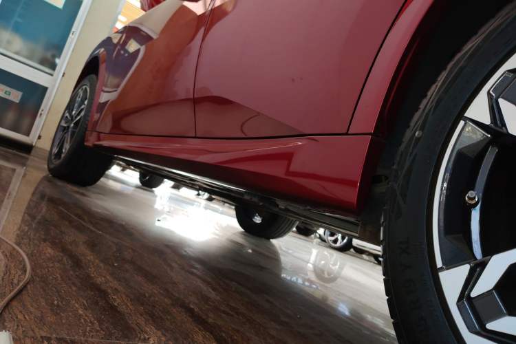 Used BMW X2 2024 sDrive25i M Sport Package Left Side Sill