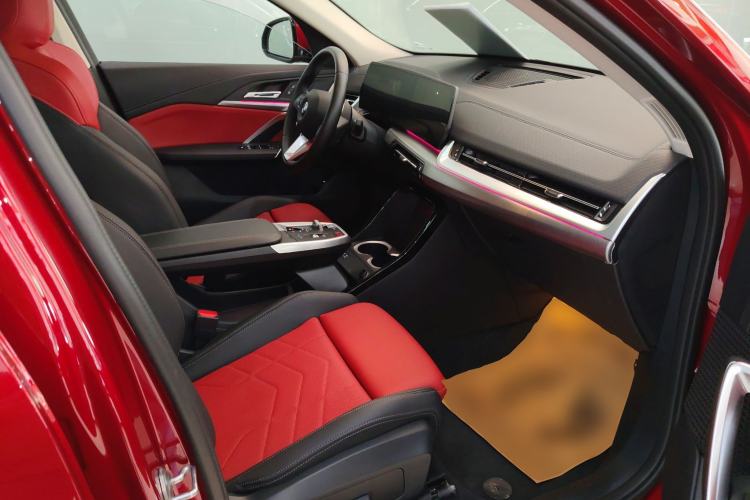 Used BMW X2 2024 sDrive25i M Sport Package Right Front Seat