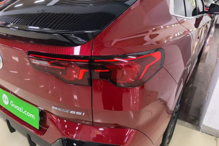 Used BMW X2 2024 sDrive25i M Sport Package Right Rear Taillight