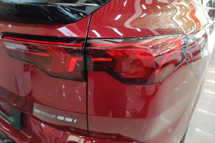 Used BMW X2 2024 sDrive25i M Sport Package Right Rear Taillight