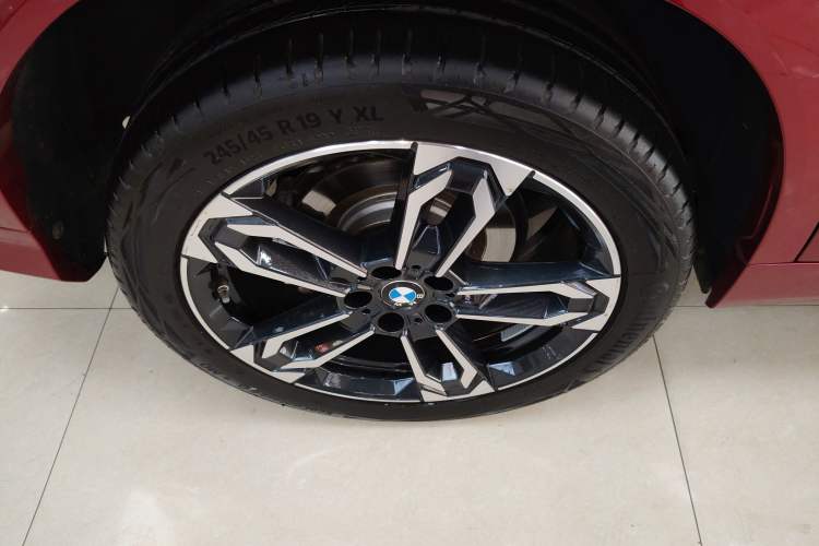 Used BMW X2 2024 sDrive25i M Sport Package Right Rear Wheel Hub