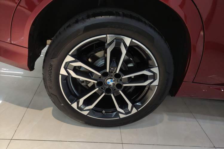 Used BMW X2 2024 sDrive25i M Sport Package Right Rear Wheel Hub