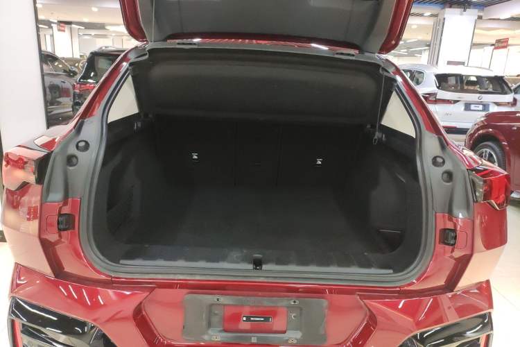 Used BMW X2 2024 sDrive25i M Sport Package Trunk