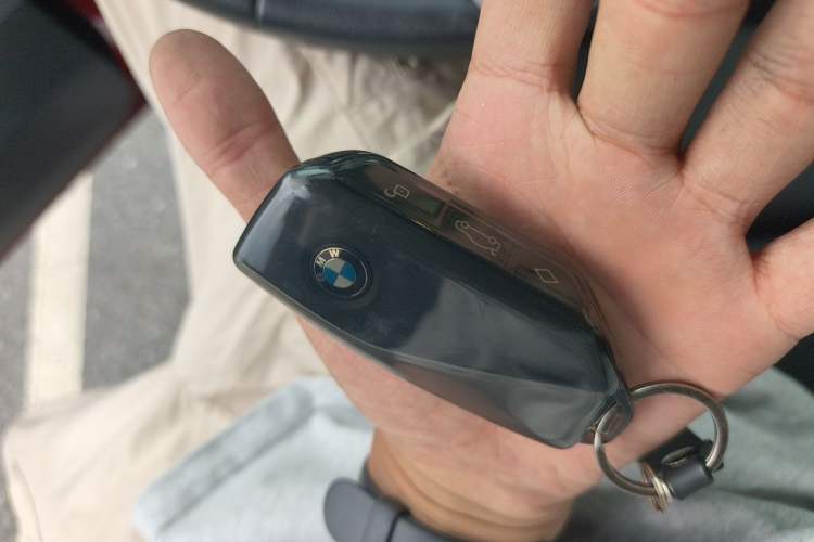 Used BMW X2 2024 sDrive25i M Sport Package Vehicle Key