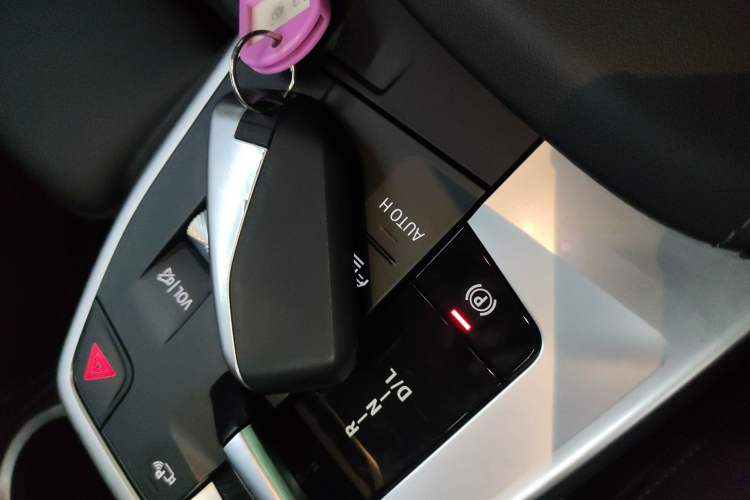 Used BMW X2 2024 sDrive25i M Sport Package Vehicle Key