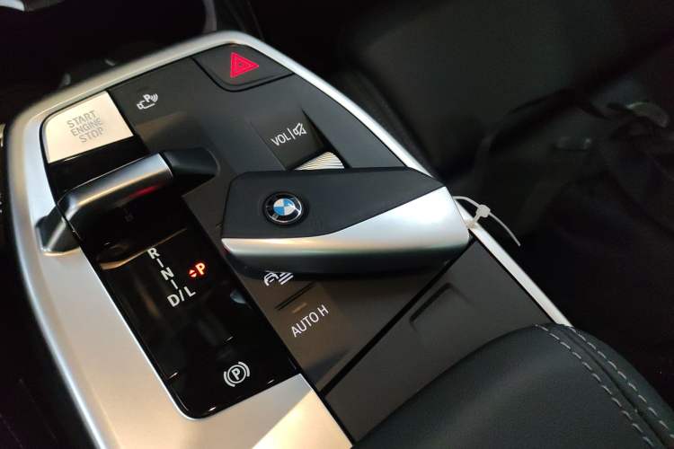 Used BMW X2 2024 sDrive25i M Sport Package Vehicle Key