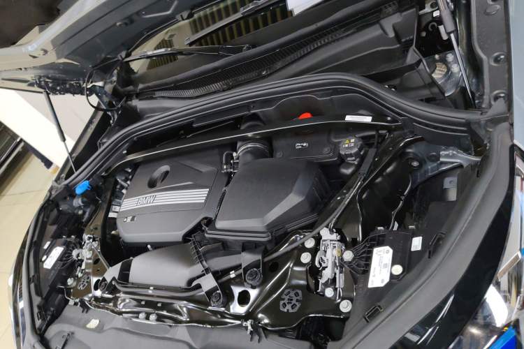 Used BMW X2 2024 sDrive25i M Sport Package Engine Bay