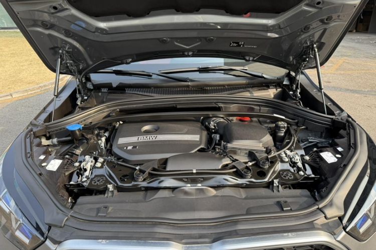 Used BMW X2 2024 sDrive25i M Sport Package Engine Bay