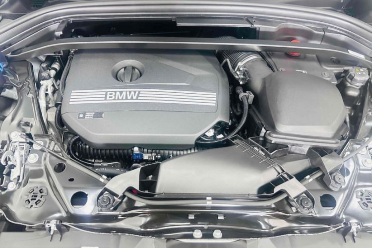 Used BMW X2 2024 sDrive25i M Sport Package Engine Bay