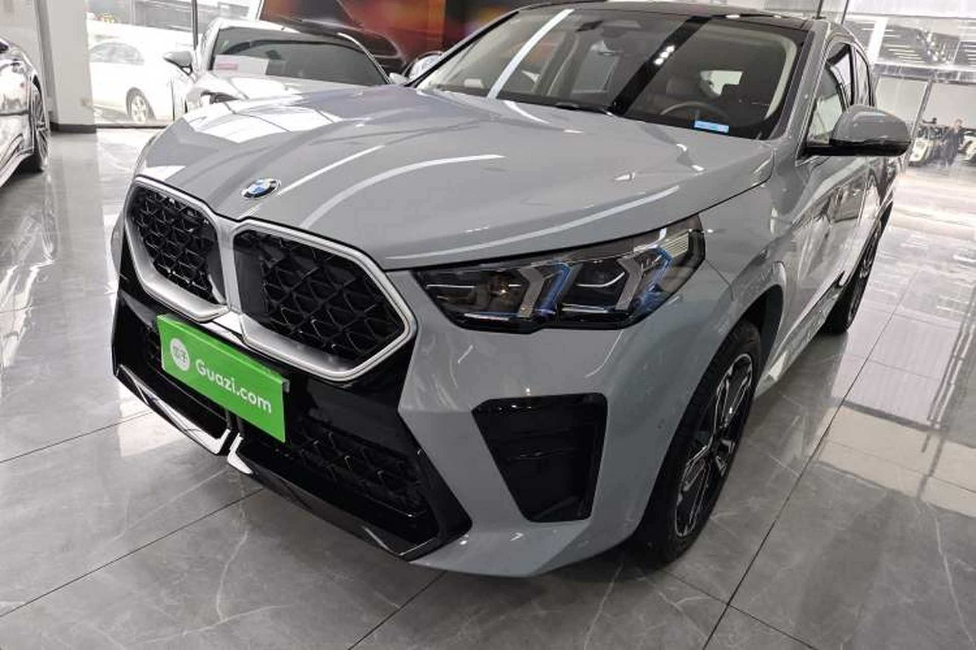 Used BMW X2 2024 sDrive25i M Sport Package Front Left 45 Deg