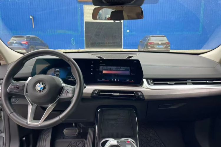 Used BMW X2 2024 sDrive25i M Sport Package Interior 1
