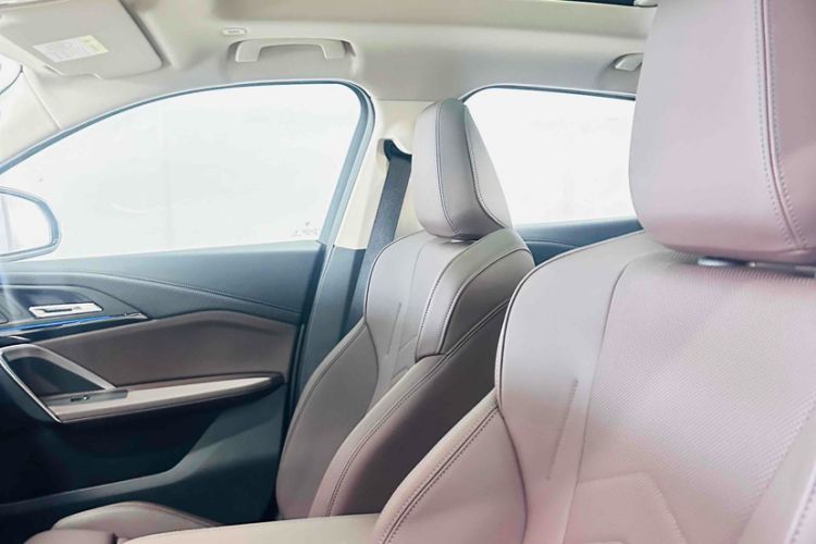 Used BMW X2 2024 sDrive25i M Sport Package Interior 10