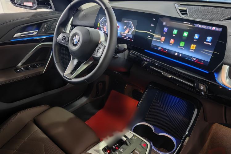 Used BMW X2 2024 sDrive25i M Sport Package Interior 4