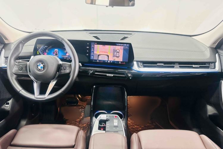 Used BMW X2 2024 sDrive25i M Sport Package Interior 4